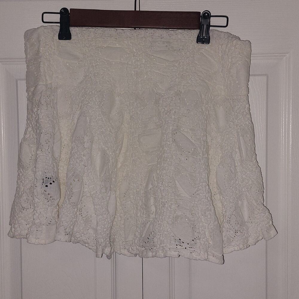 Finesse Teya White lace pattern Eyelet Flowy mini Skirt Cottagecore Coastal Med - Picture 6 of 12